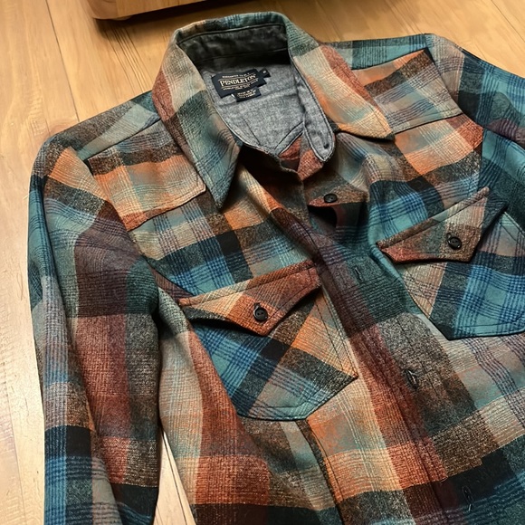 Pendleton Wool button down shirt - Picture 3 of 4